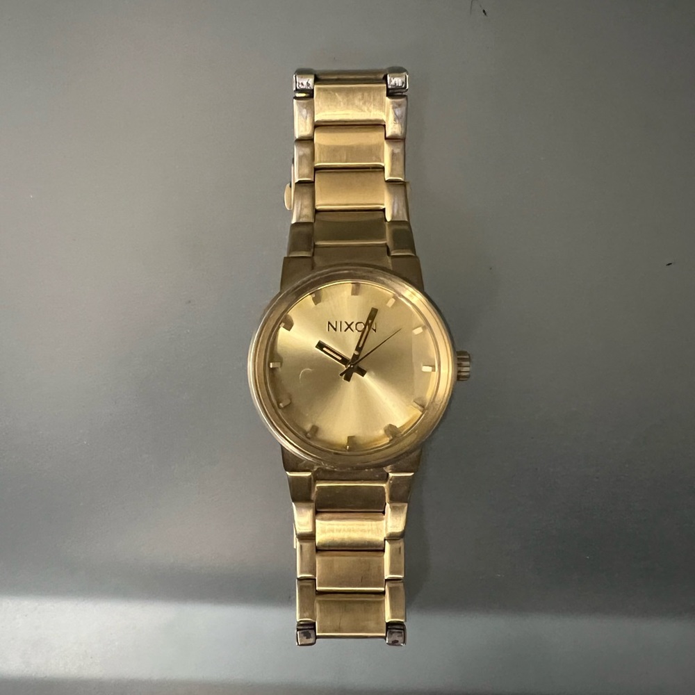 Nixon watch - Picture 1 of 3